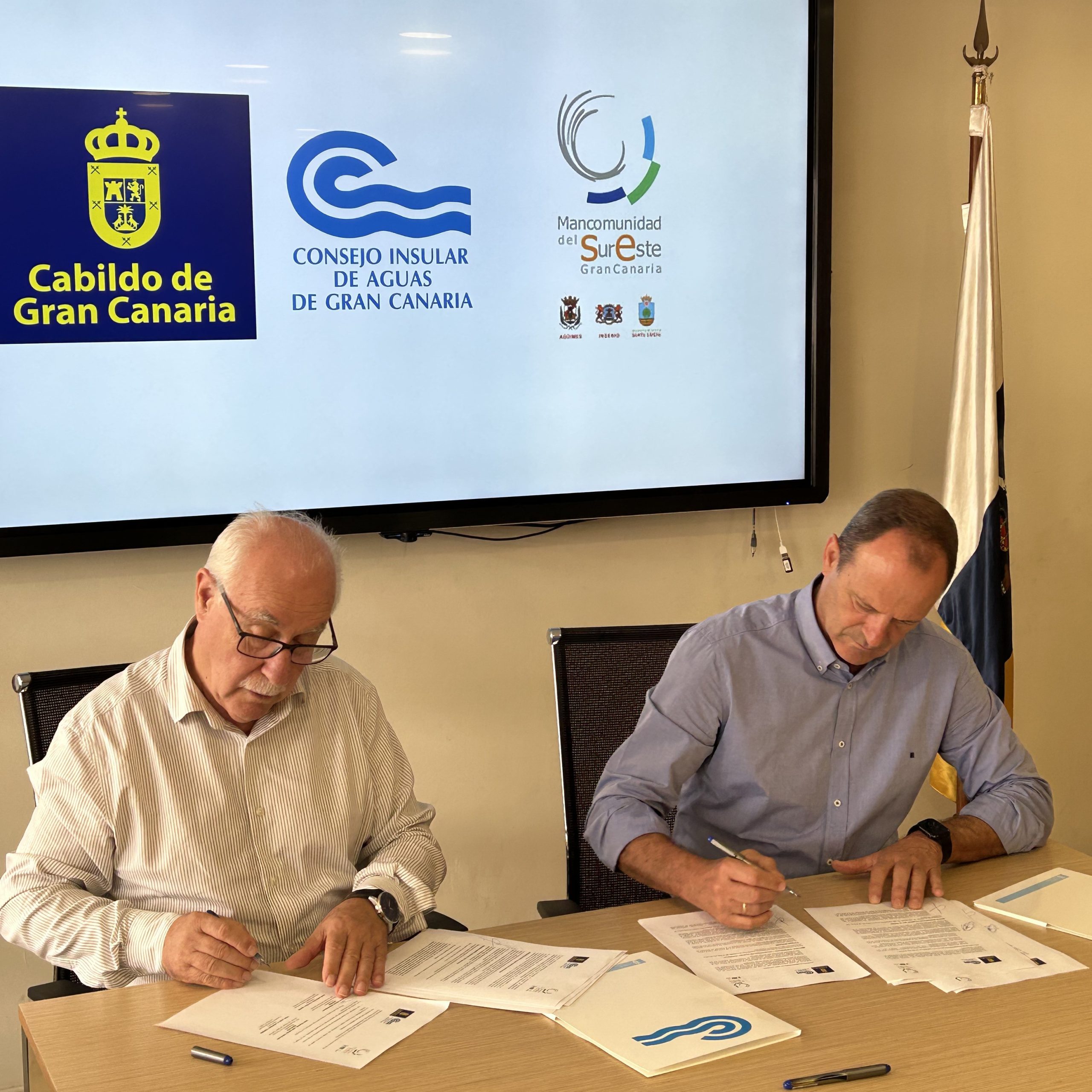 Firma covenio Mancomunidad Sureste y CIAGC (2)